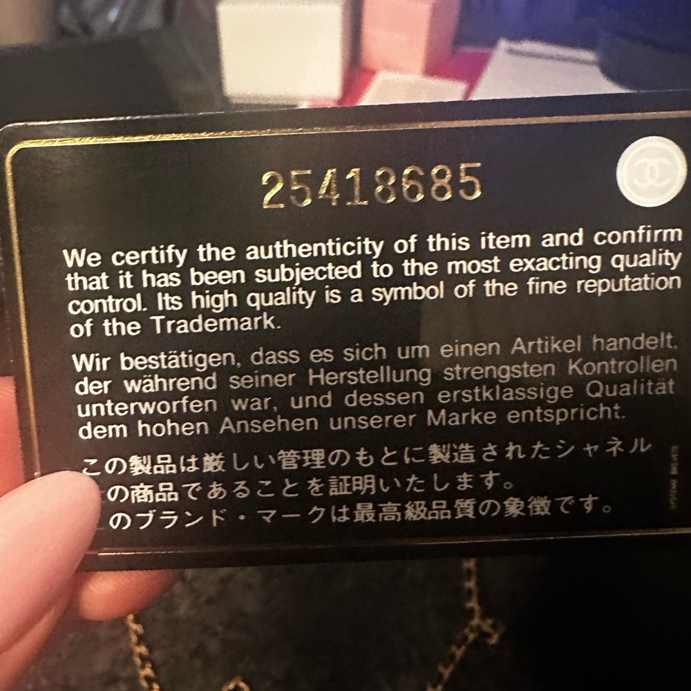 Chanel black crossbody bag - Picture 6 of 10